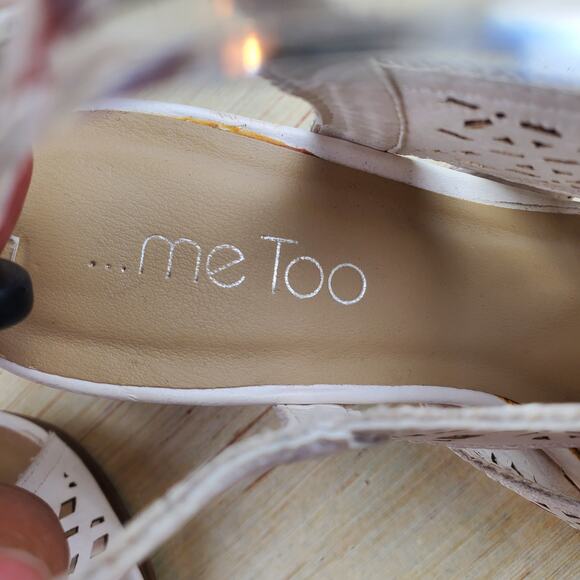 ME TOO | Sophia | White | Perforated Heeled Sandals | Size 8.5 - Picture 7 of 8